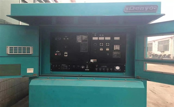重庆二手康明斯200kw大型柴油发电机组